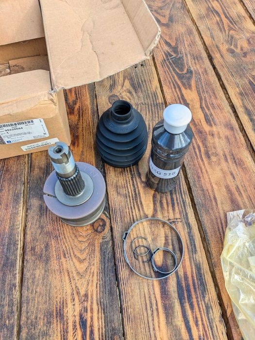 Шрус передний на Chevrolet Sonic Aveo T300 хэтчбек автомат 1.8 GM