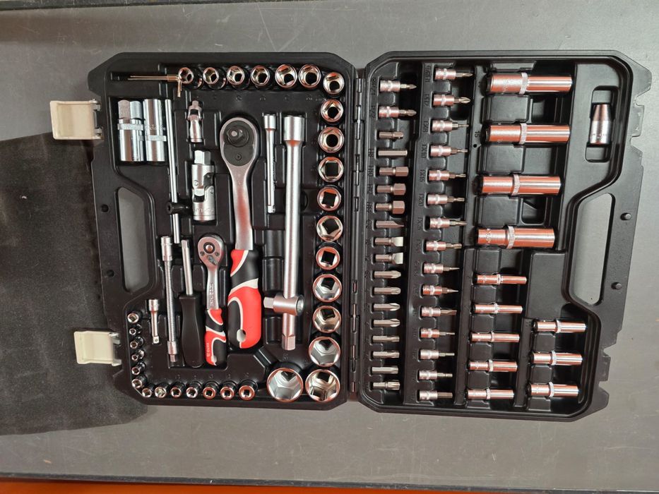 Skrzynka z narzedziami YATO YT-12681