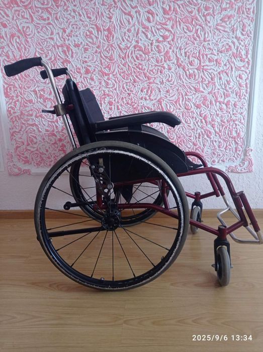 Інвалідний візок, крісло колісне, коляска активна