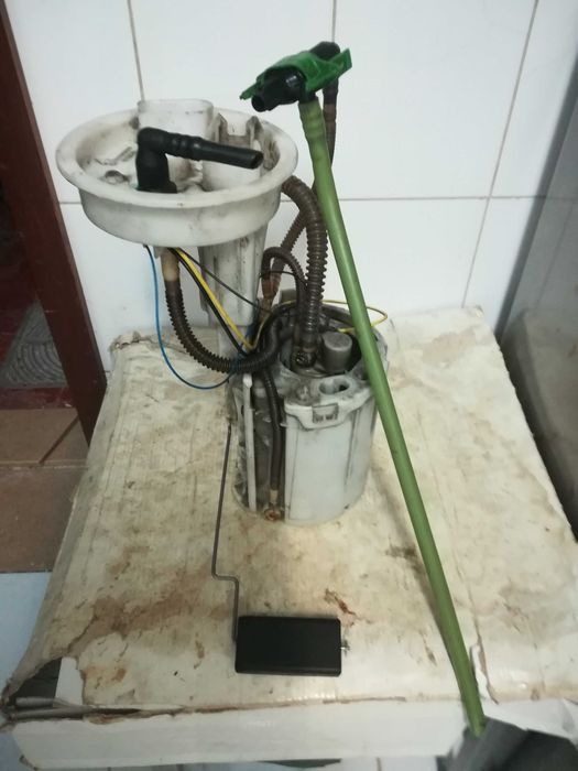 Boia combustivel c/bomba A4