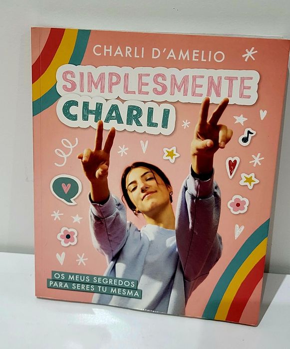 Livro Simplesmente Charli