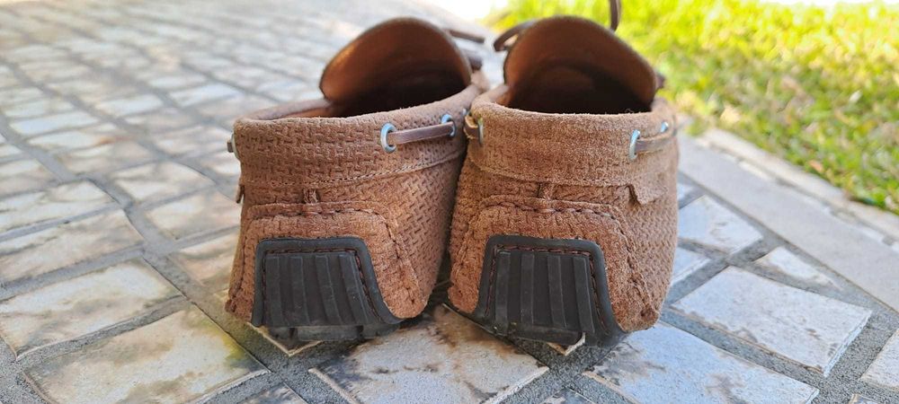 Sapato mocassins berloques Massimo Dutti 41 - Como Novos