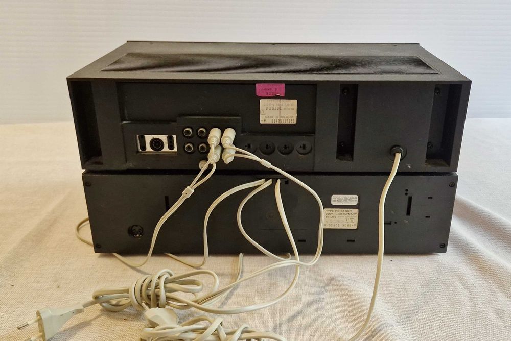 Wieża Philips  Magnetofon F6133 i Amplituner F5130