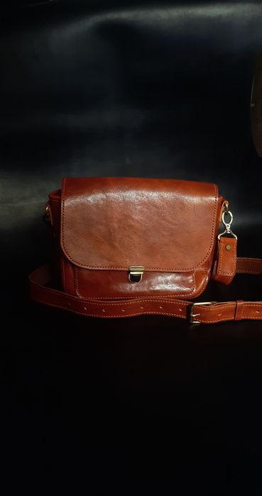 Шкіряна жіноча сумка