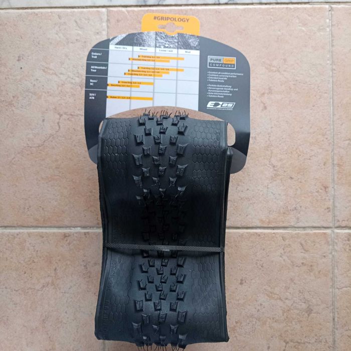 Pneu Continental Cross King 2.2 Performance TLR 29x2.20" dobrável