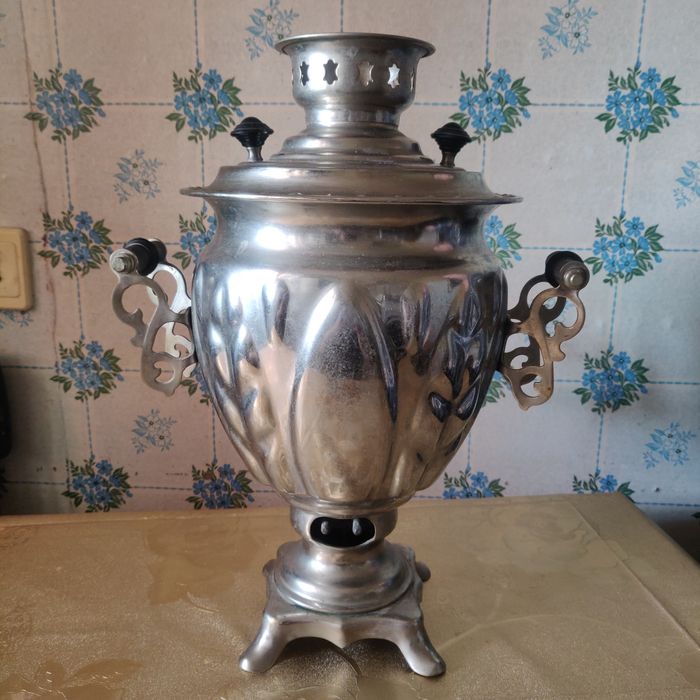 Продам электрический самовар.