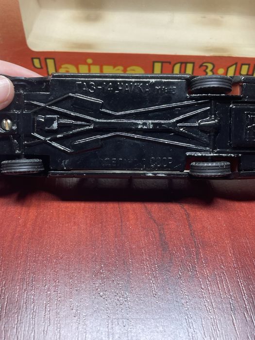 Чайка газ-14 1:43