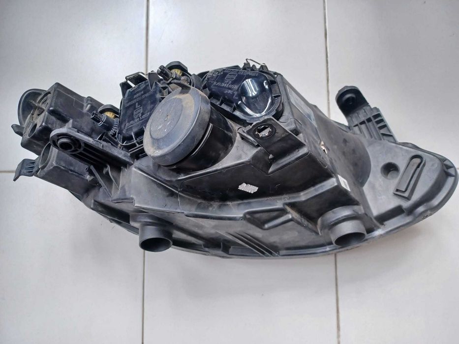 Farol Esquerdo Seat Ibiza 4