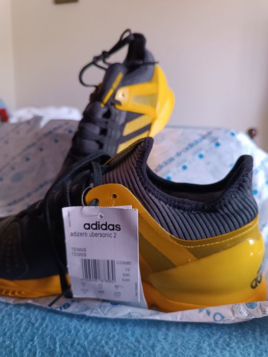Tênis adidas 44.3