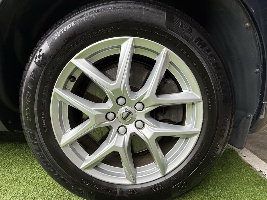 Volvo XC60 T8 Plug-in Hybrid AWD | 2018