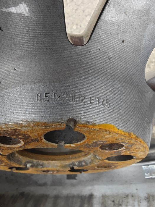 Sprzedam felgi Audi A6/S6 4g0601025g