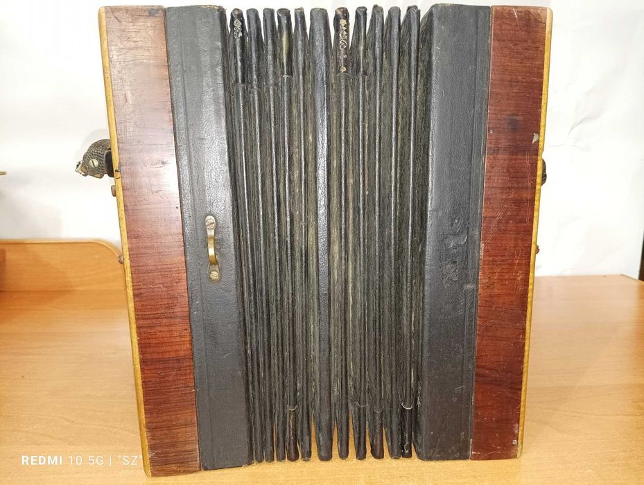 Stary bandoneon - guzikówka - harmonia.