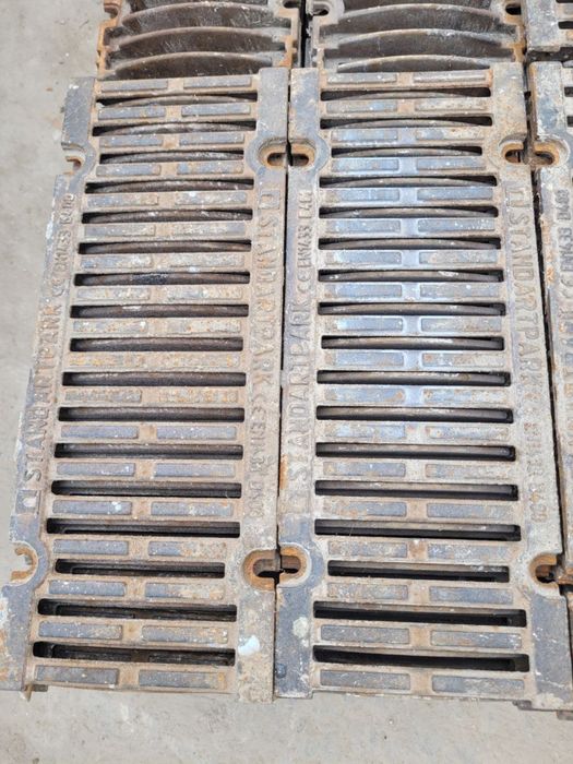 Чавунні решітки водовідвідні (дощоприймачі) / як колосник для печі