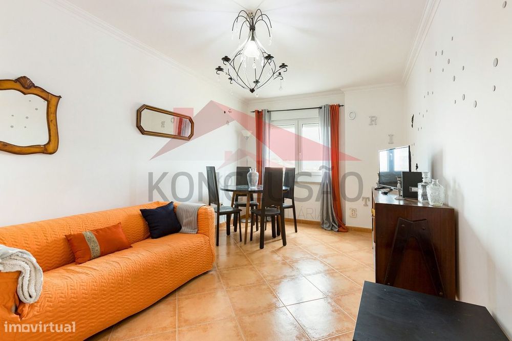 T2 no Carregado, o lugar ideal para o seu lar!