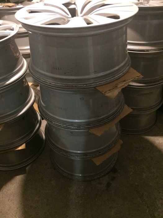 Felgi 19'' 5x112 OE Audi Skoda Seat VW 8,5x19 ET20 BMW Mercedes