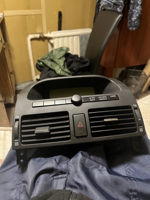 Дисплей магнитолы Toyota avensis T25(2003-2009)