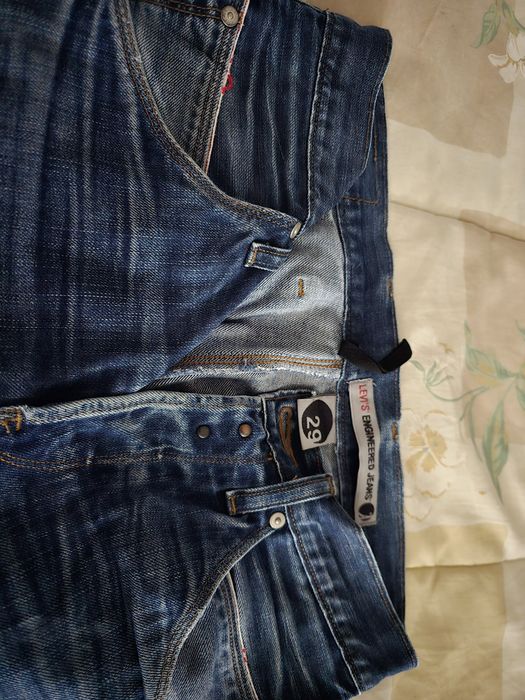 Dois pares calças levis engineered originais em bom estado