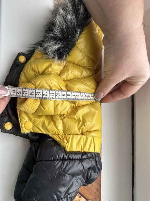 Брендовый зимний комбинезон Moncler для собак желтого цвета