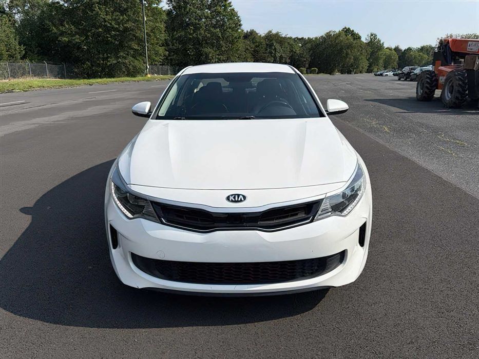 Kia Optima Hybrid      2017