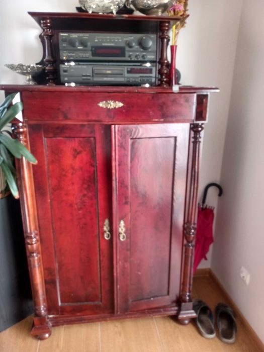 Sprzedam meble antyki