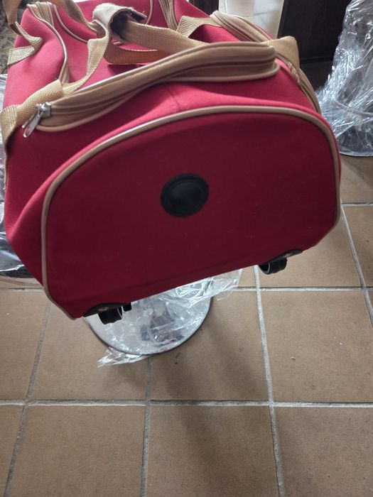Mala troley de viagem em bom estado
