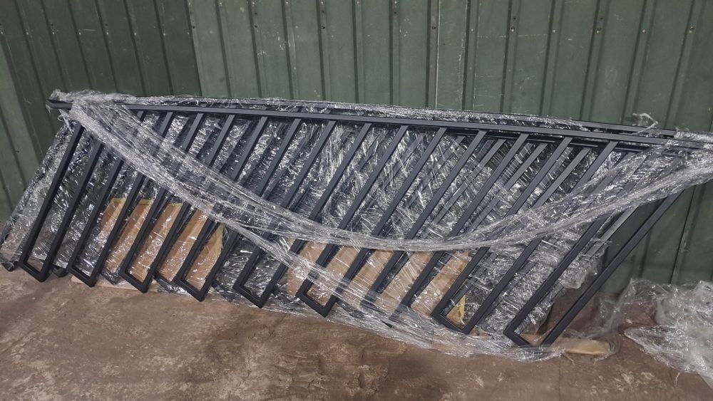 Монтаж паркану, навісу, ангарів, воріт різних типів, перил