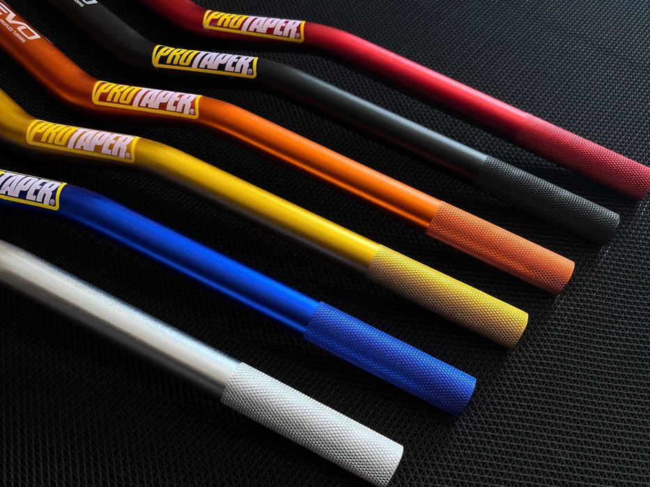 Руль на мотоцикл ProTaper 28-22мм. Мото руль алюминиевый Протапер 80см