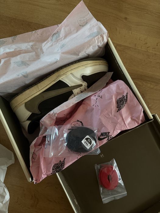 Nike Travis Scott Olive