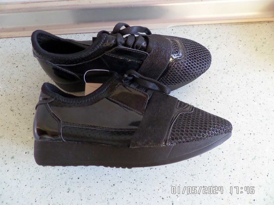 Nowe czarne i srebrne  błyszczące  adidasy 2 pary  34/35