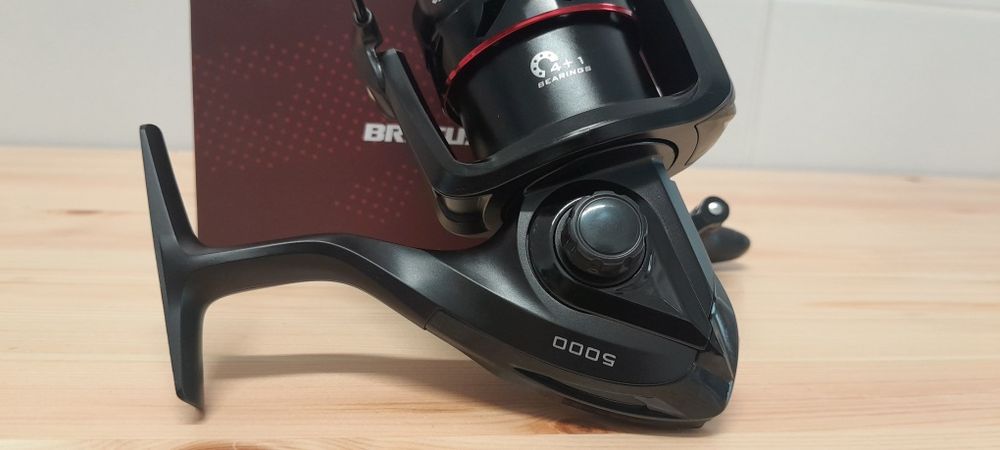 Vendo/troco Carreto kastking brutus 5000