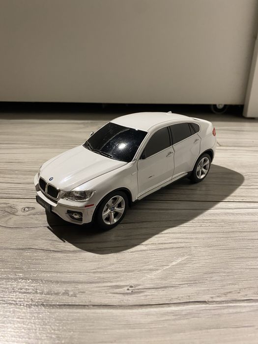 Rastar auto sterowana BMW X6