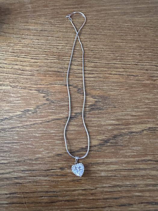 Naszyjnik wisior serce stebrny lancuszek