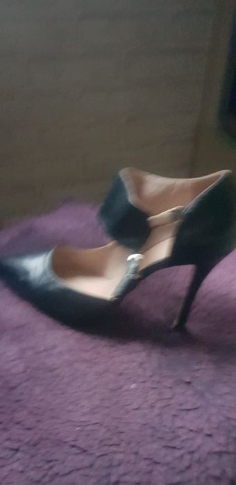 босоніжки.закриті