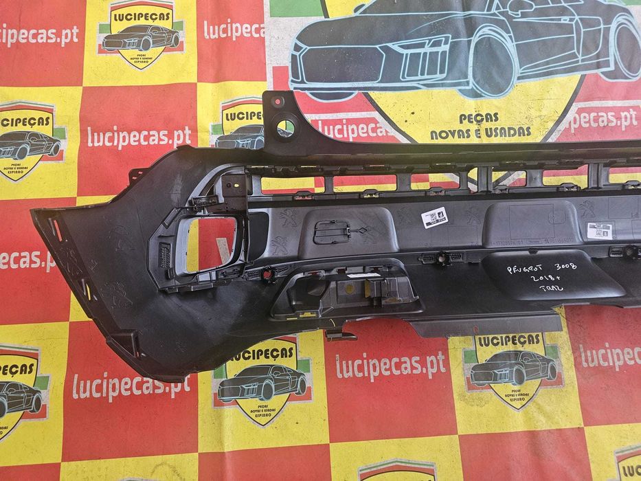 Para-choques Traseiro Peugeot 3008 II | 130511