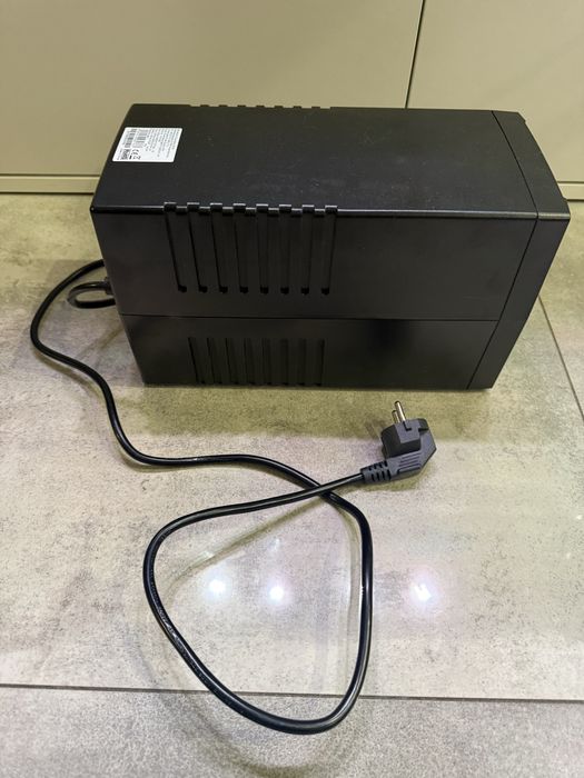 Zasilacz awaryjny UPS PowerWalker Line-Interactive 2200VA STL FR 4xUSB