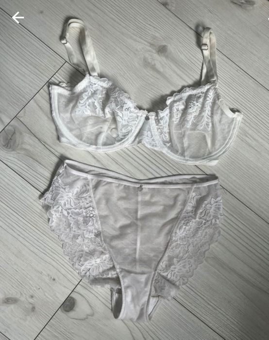 Pas do pończoch i komplet Change