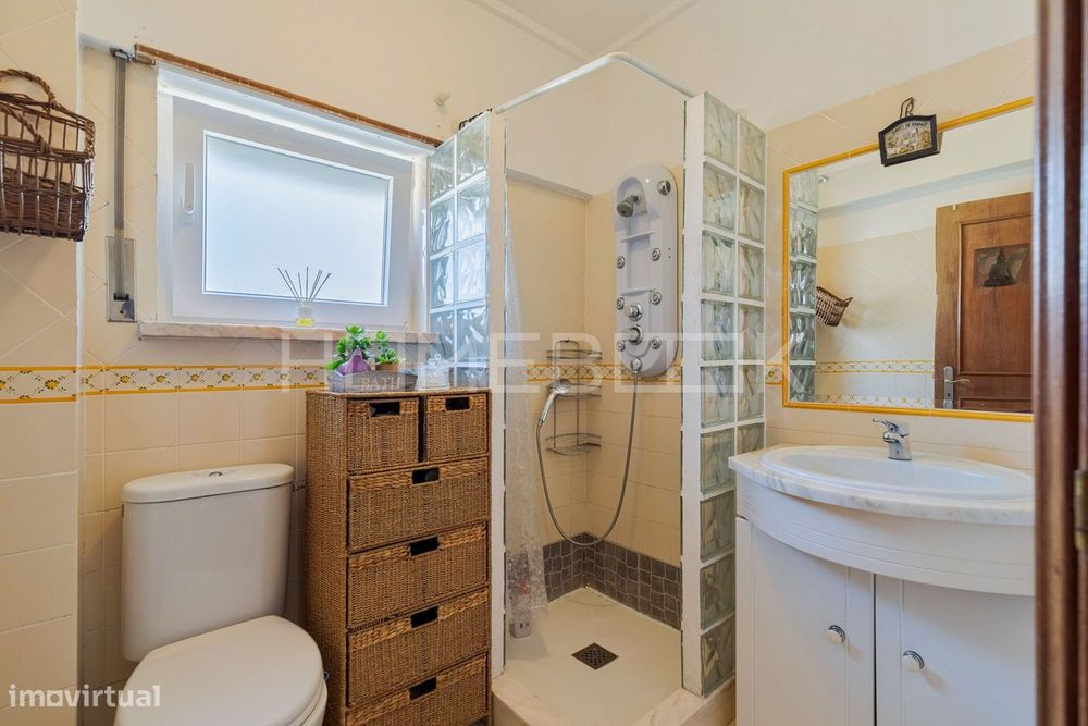 Apartamento T3 com  Arrecadação em Setúbal