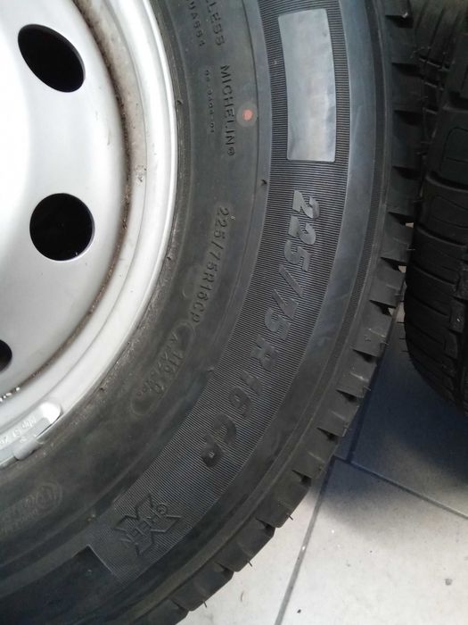 2 sztuki 225/75 R16 CP Michelin nowe