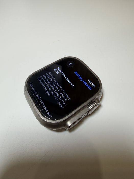 Apple Watch Ultra 2 Titanium GPS + Milanese Loop Titanium