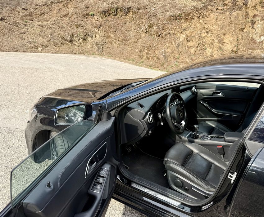 Mercedes-Benz CLA 180 CDi Pack Exclusivo AMG