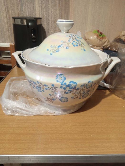 Супница .антиквариат.