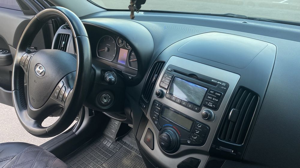 Hyundai i30, 2012 рік, 242 тис