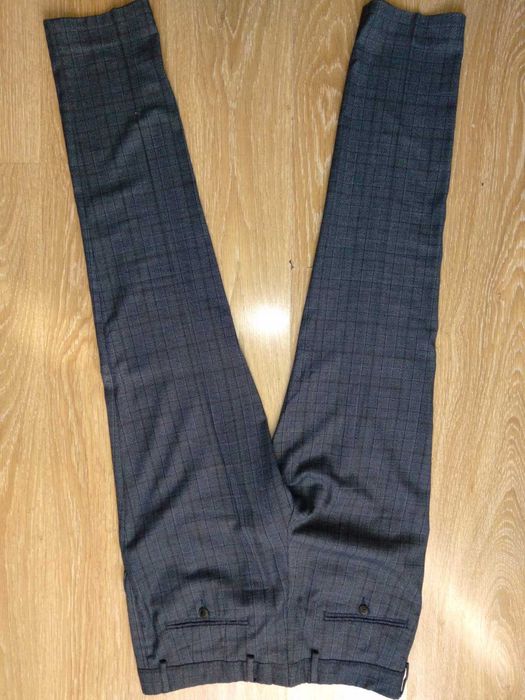 Елегантний чоловічий костюм Arber у клітинку