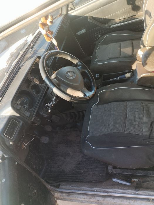 Продам ваз-2105 .