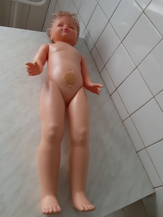 Продам большую куклу,рост 85см