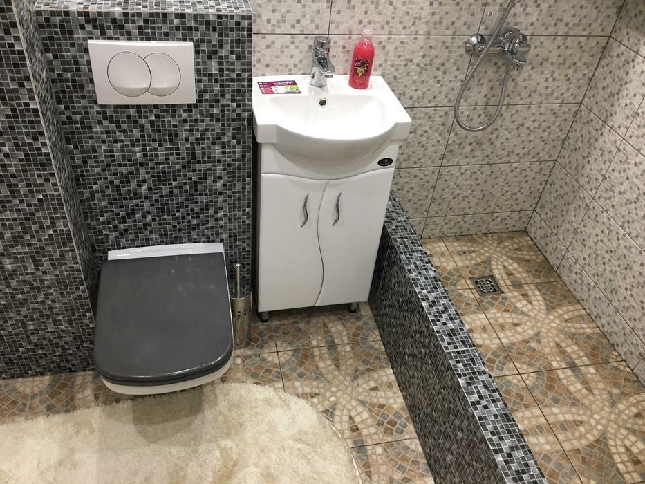 Квартира студия Париж посуточно и почасово, Троещина Фестивальный