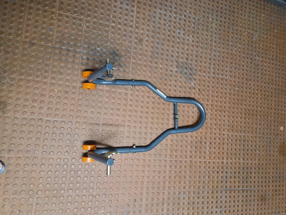 Suporte de mota traseiro