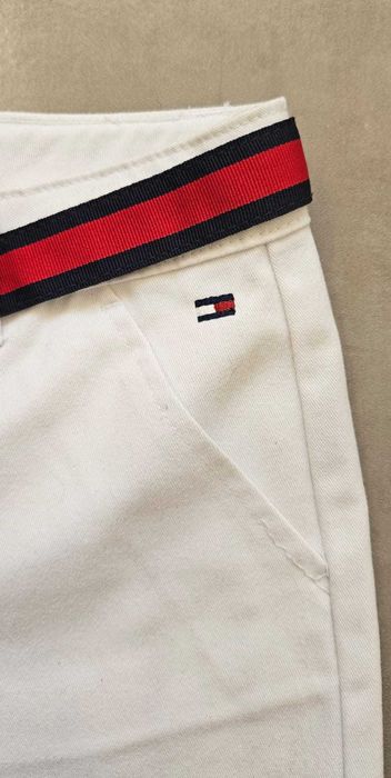 Tommy Hilfiger szorty z paskiem rozmiar 12