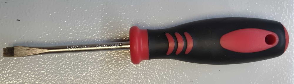 Chave de fendas em aço cromo-vanádio