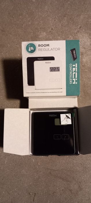 Sterownik pokojowy regulator temperatury dwustanowy dotyk Tech ST-294